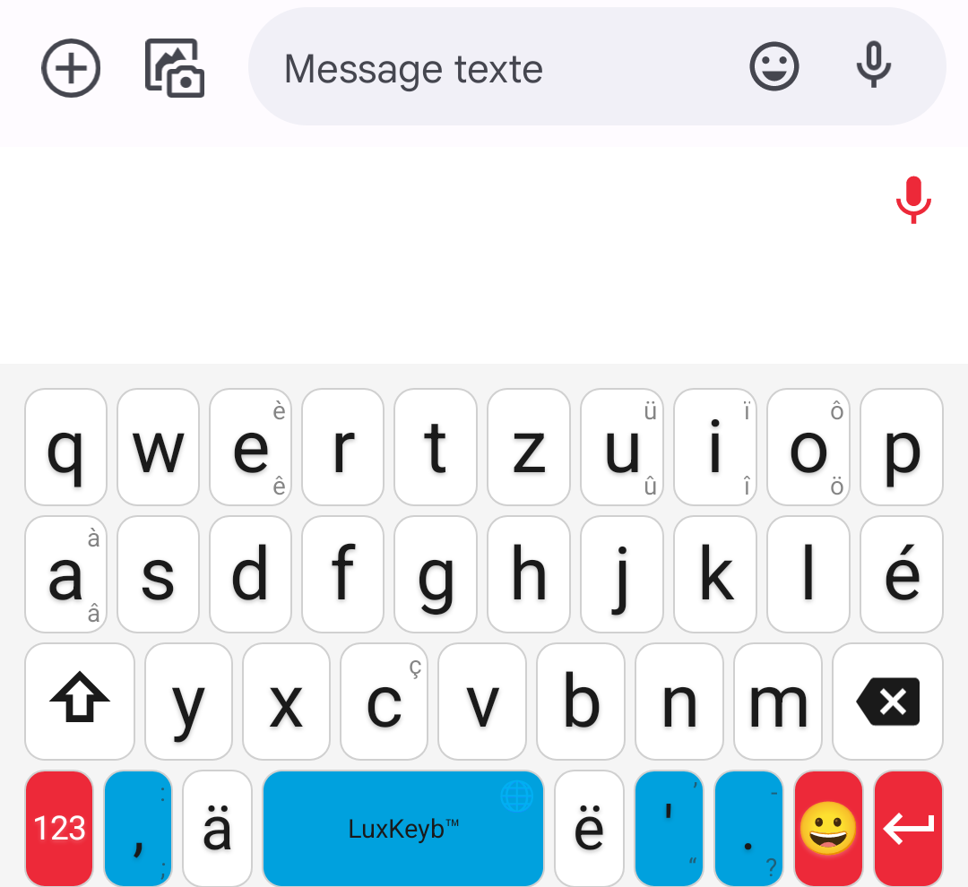Le même clavier, micro passé au rouge : la dictée est en cours d'écoute.